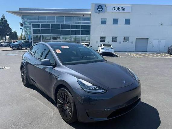 TESLA MODEL Y 2020 5YJYGDEE0LF015162 image